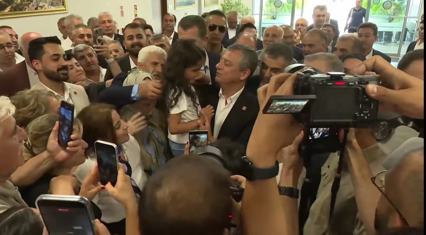 Ozgur Ozel li Amedê ye