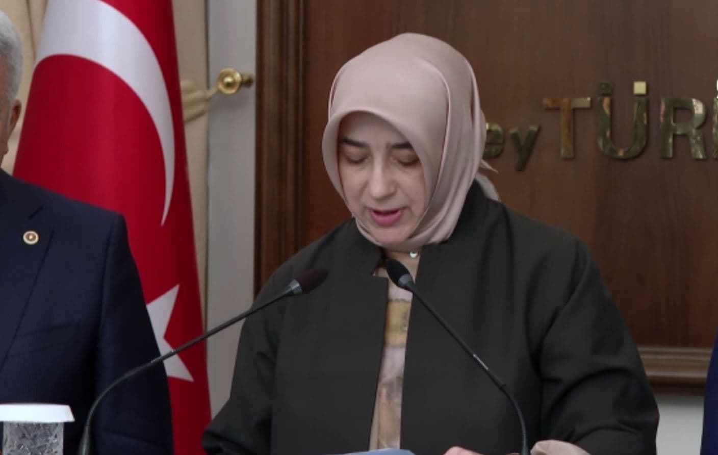 AK Parti, öğrenci affı kanun teklifini Meclis Başkanlığı’na sundu