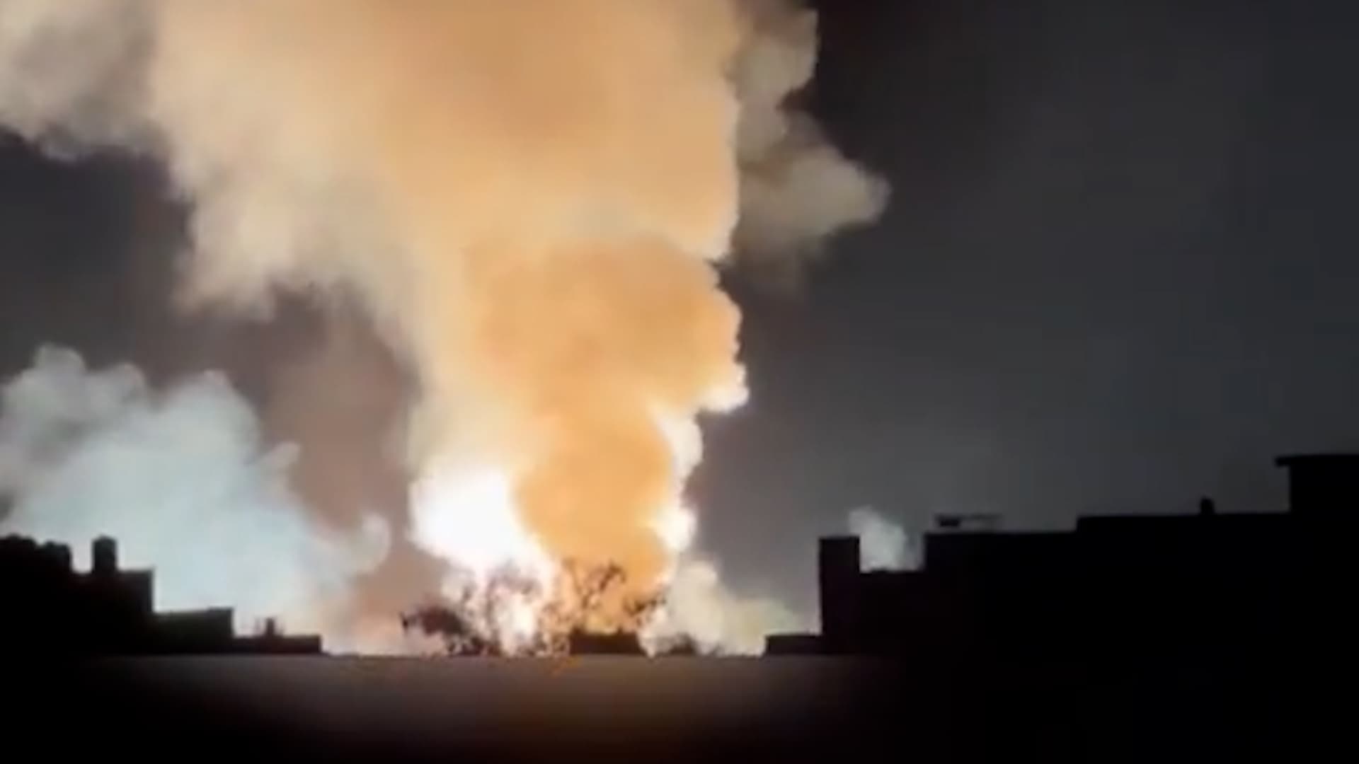 Smoke rises over the southern Iranian port city of Bushehr amid ongoing US strikes on multiple locations across Iran. Photo: Vahidonline/screengrab