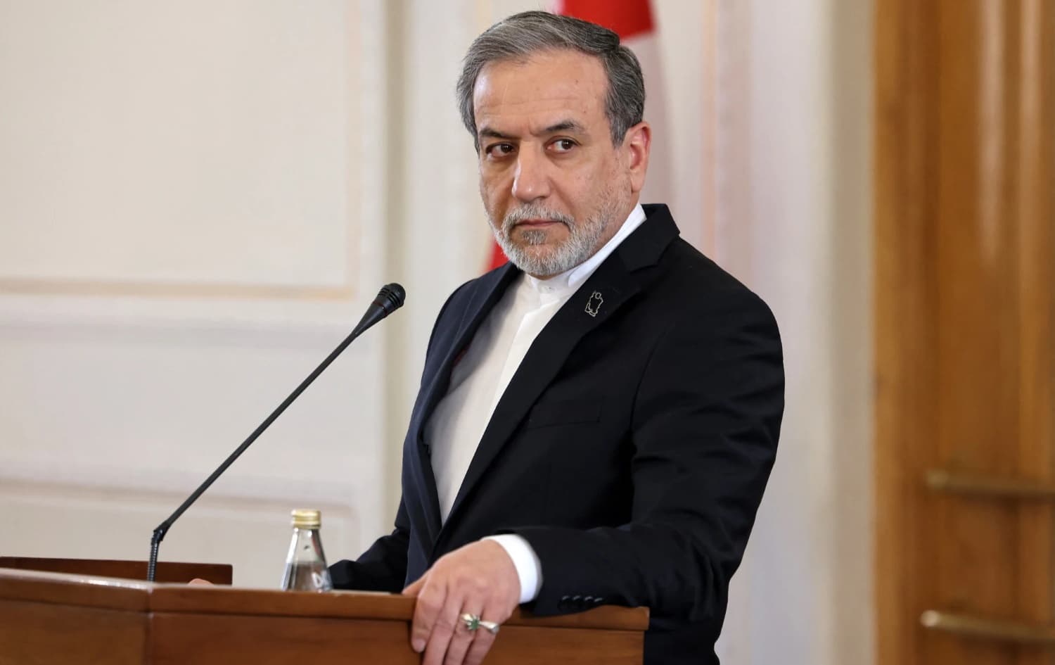 وەزیری دەرەوەی ئێران: هێرشەکانی ئەمریکا پێشێلکردنی لێکتێگەیشتنی ئیسلامئابادە