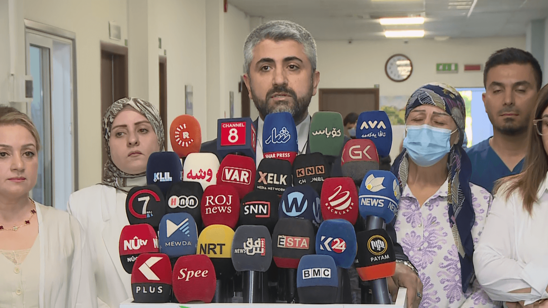 بەڕێوەبەری نەخۆشخانەی هیوا: نزیکەی 40%ـی کارمەندانی سەنتەری چاندنی مۆخی ئێسک خۆبەخشن