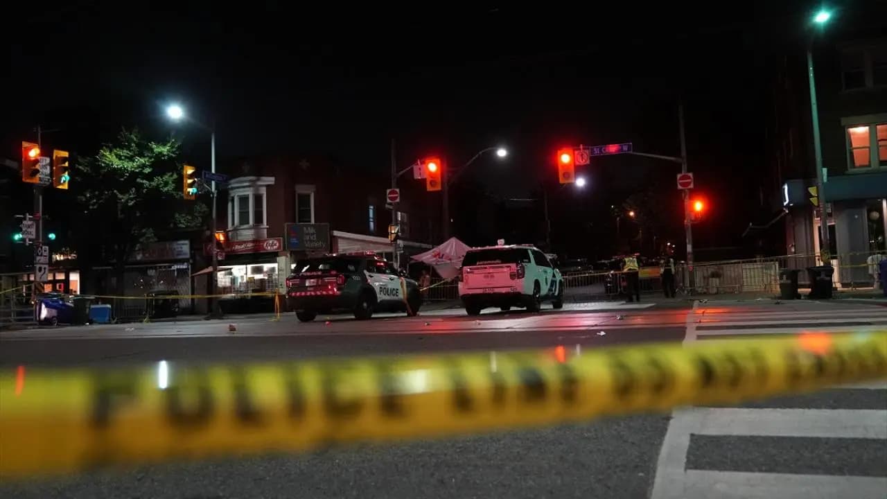Li Torontoyê 2 kesan gule li hev reşandin: 2 mirî, 4 birîndar