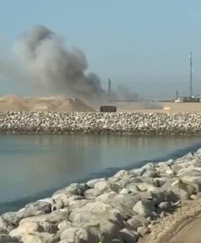 درۆنێک لە بەندەری فاو کەوتەخوارەوە
