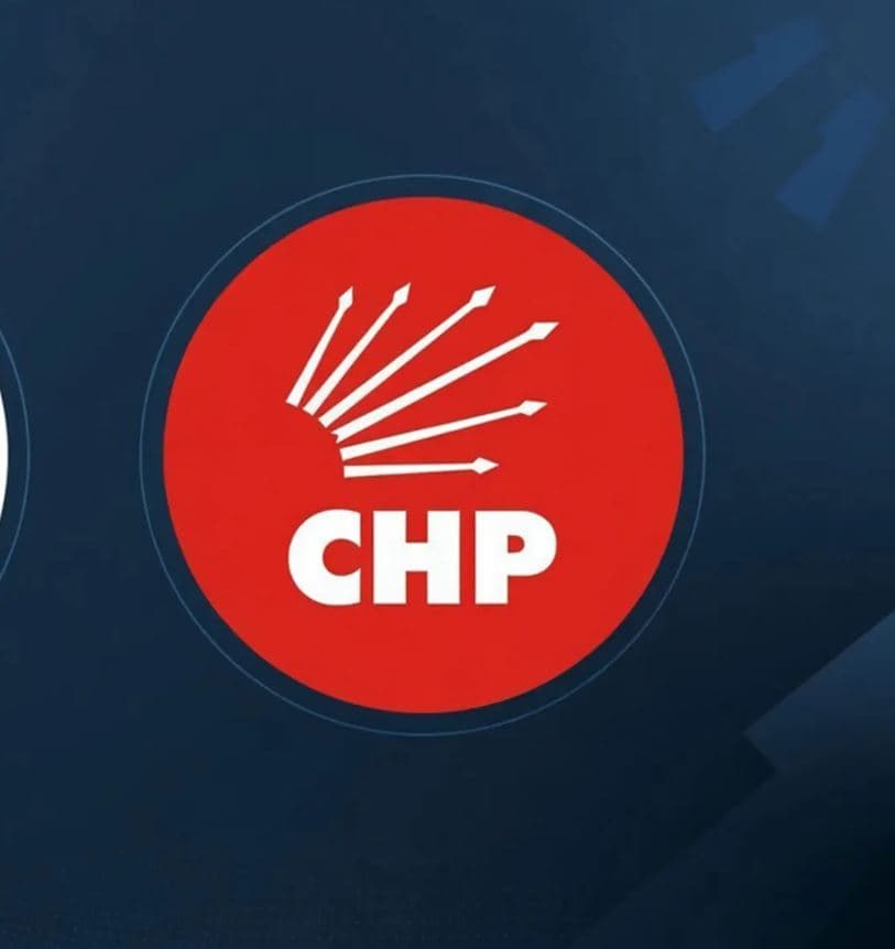 CHP'de 8 il başkanı görevden alındı