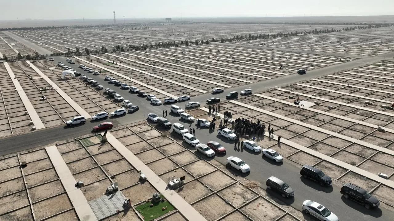 کۆمپانیایەک لە عێراق بە قیست گۆڕ بە مامۆستایان دەفرۆشێت