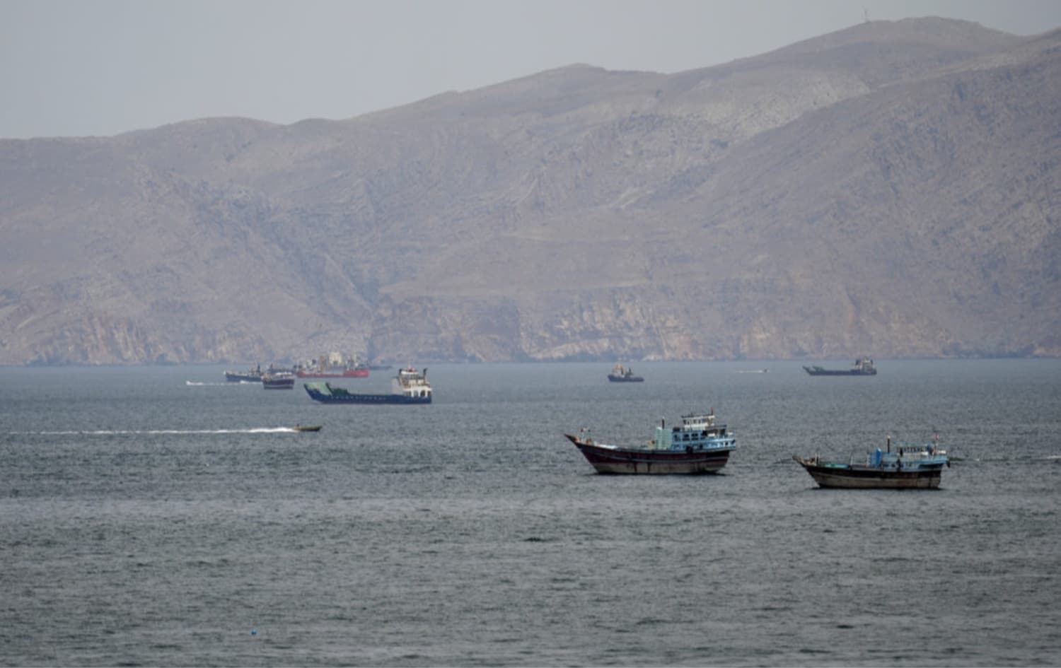 خاتەمولئەنبیا: تەنگەی هورمز بە داخراوی دەمێنێتەوە