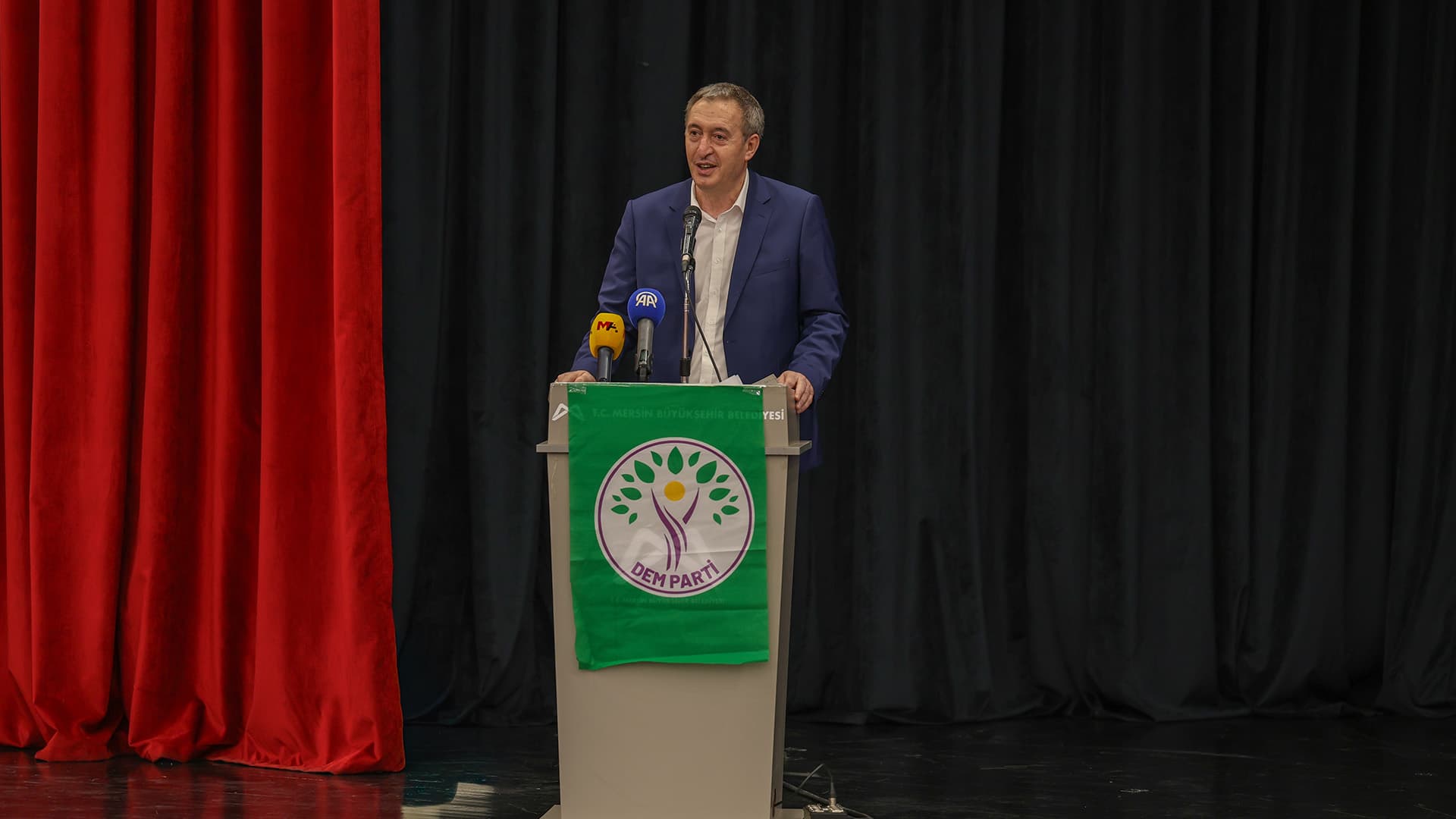 Bakirhan: Zîhniyeta ku digot Kurd nînin, îro bi Kurdan re rûdine