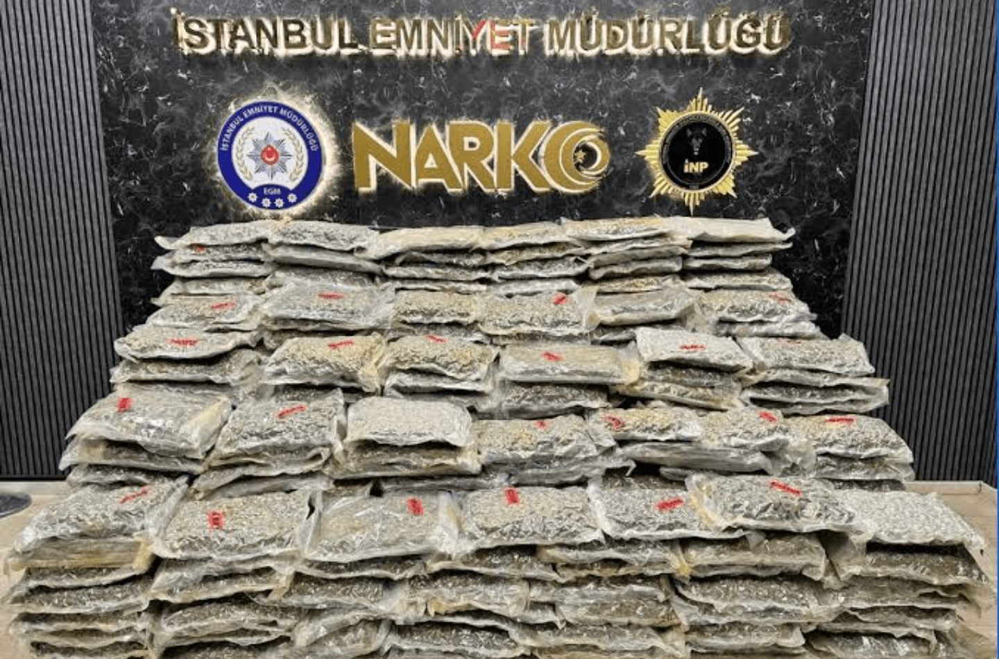 Adalet Bakanı Gürlek duyurdu: Uyuşturucu operasyonunda 382 kişi gözaltına alındı