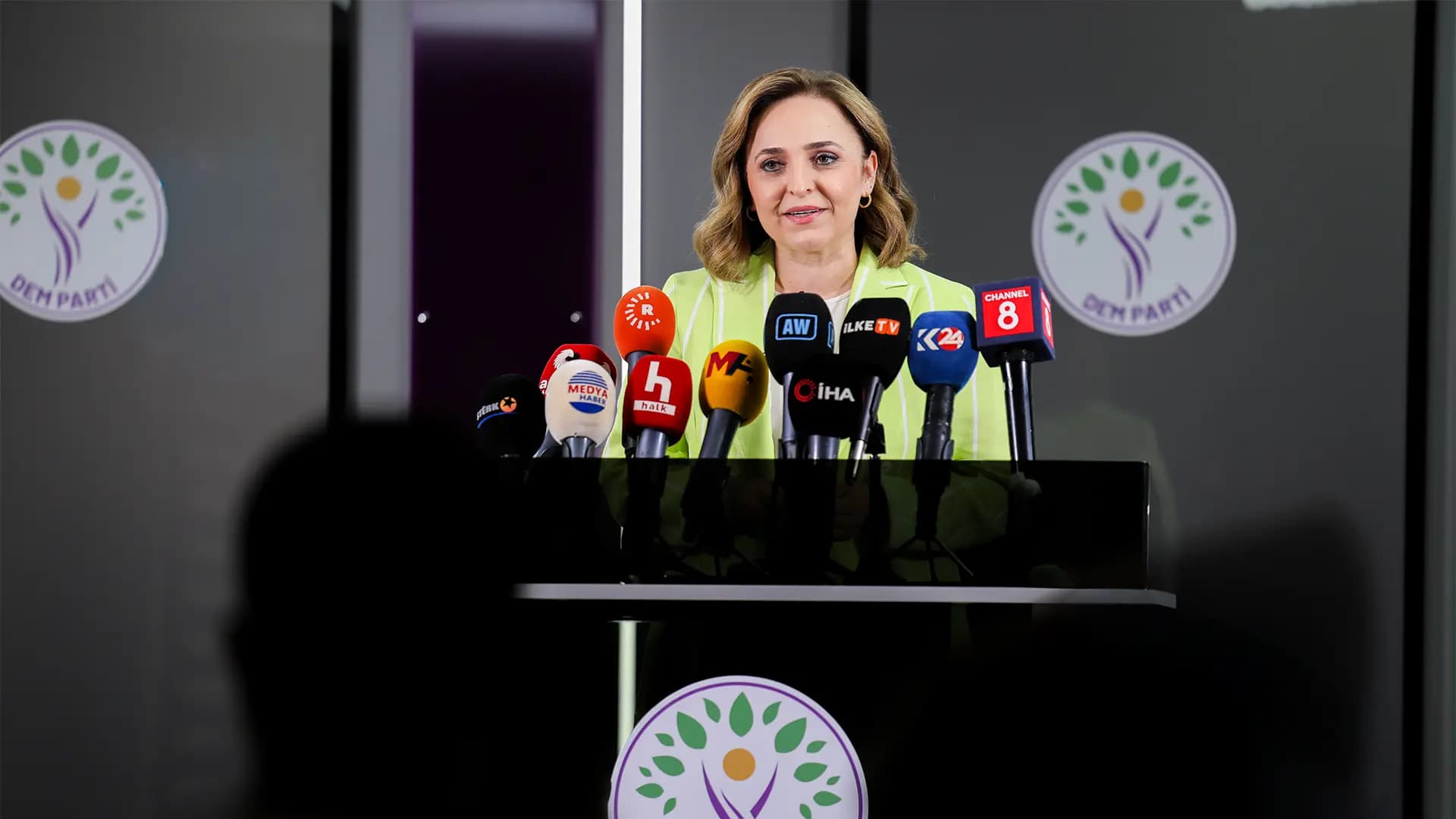 DEM Parti: Çerçeve yasa sürecin en kritik adımı olacak