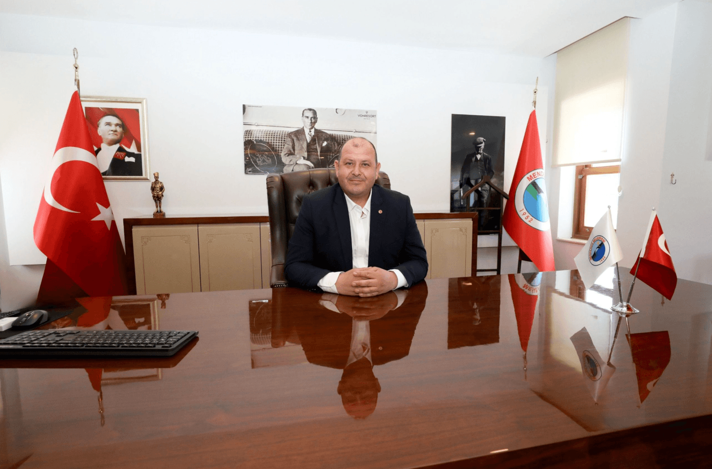 İzmir'de Menderes Belediye Başkanı görevden uzaklaştırıldı
