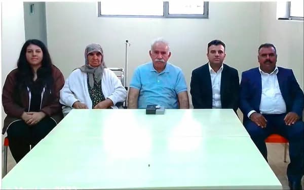 Wêneyekî nû yê Abdullah Ocalan û malbata wî hat belavkirin