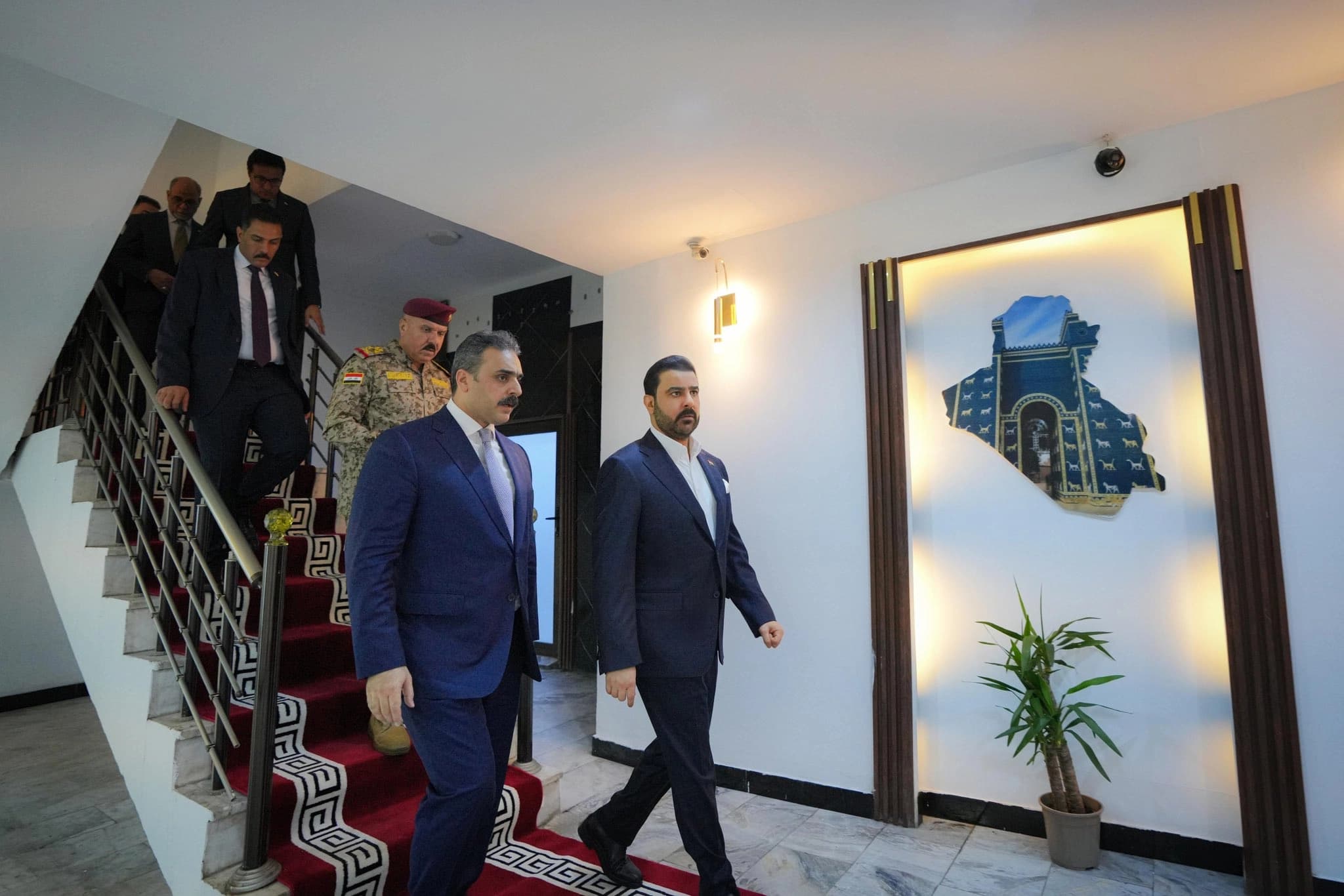 وێنەی سەردانەکەی عەلی زەیدی بۆ بارەگای دەستەی دەروازە سنوورییەکان