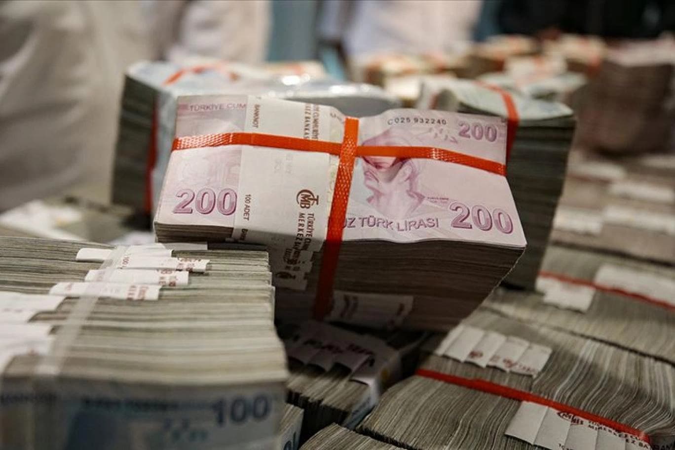 Bütçe temmuzda 378,1 milyar TL açık verdi