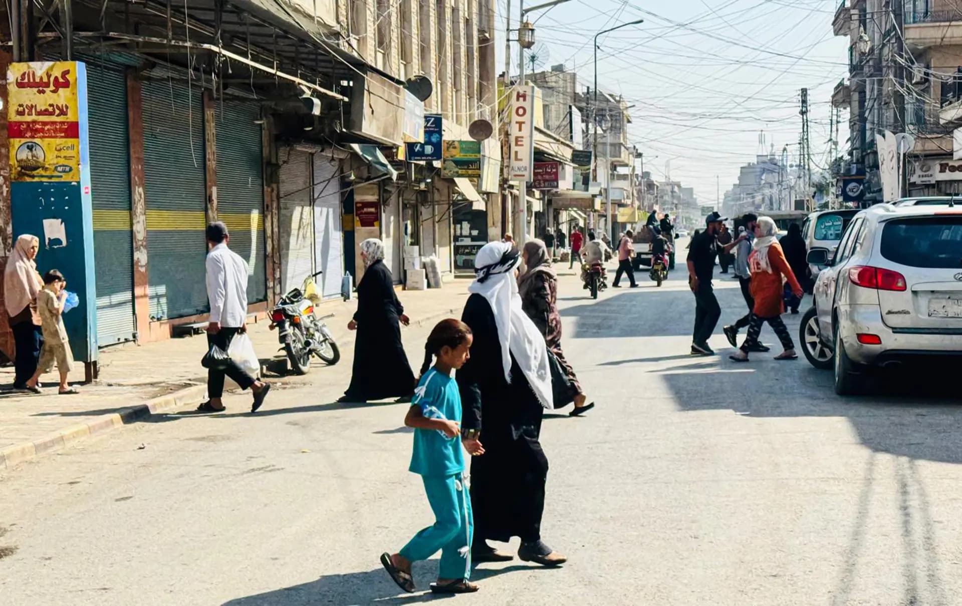 شەش مانگ بەسەر جەنگدا تێدەپەڕێ، کوردی رۆژئاوای کوردستان لە داهاتووی خۆی دڵنیا نییە