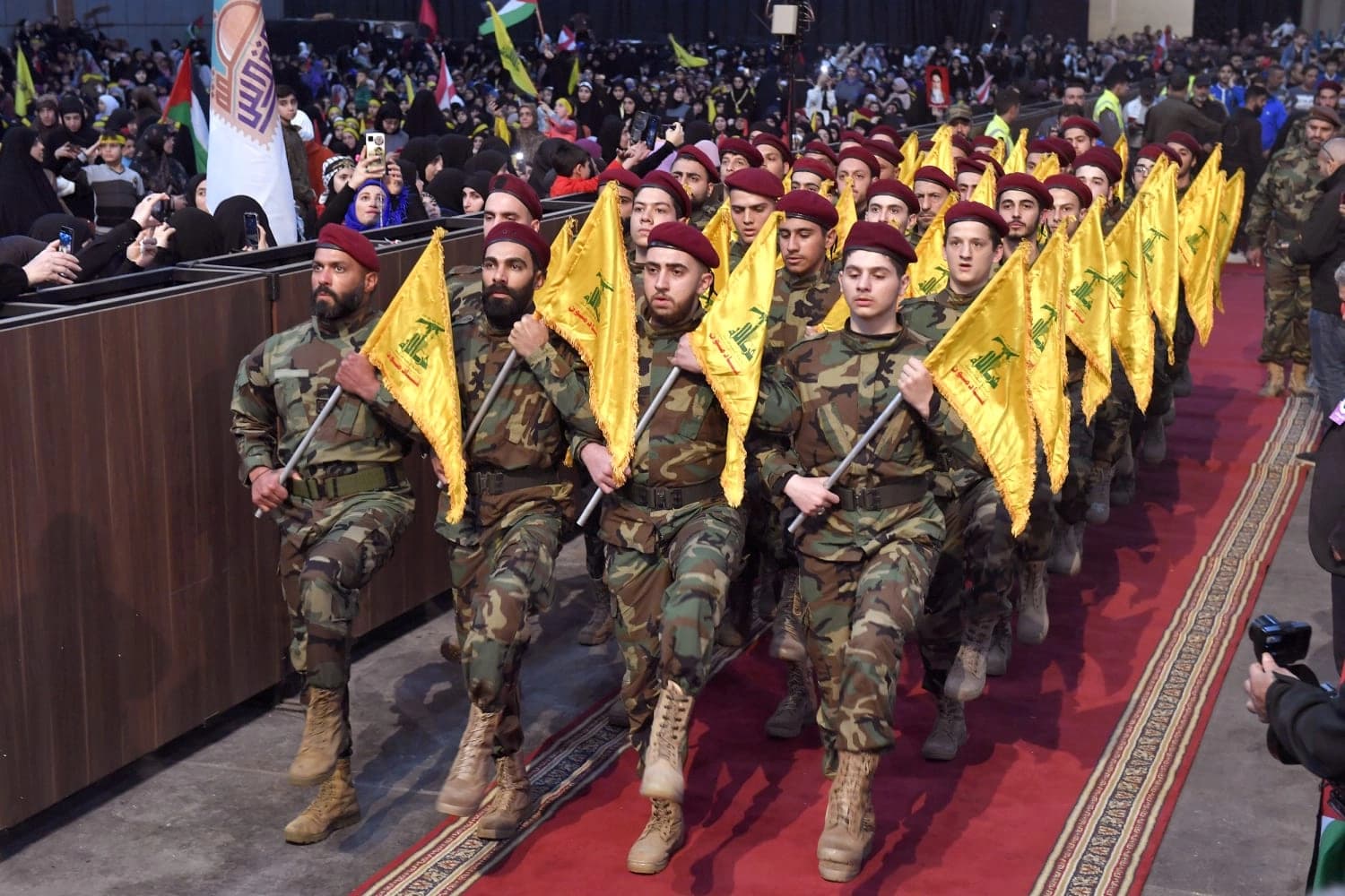 ئەمریکا تۆڕێکی سزا دا کە پارەیان بۆ حیزبوڵڵای لوبنان دەگواستەوە