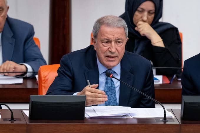 AK Partili Hulusi Akar'dan sert paylaşım