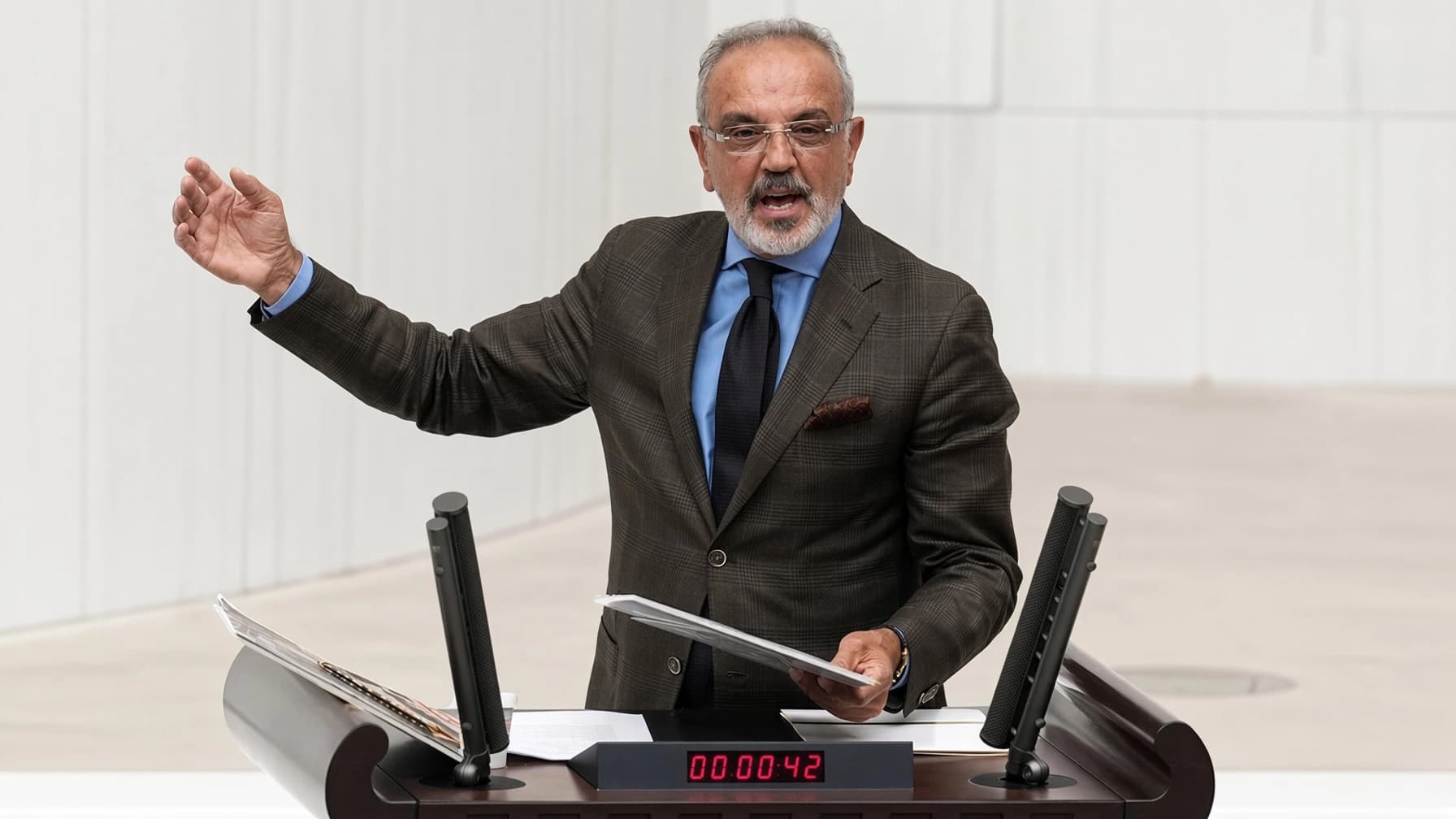 Sakik: Mirov nikare qala aştiya civakî bike
