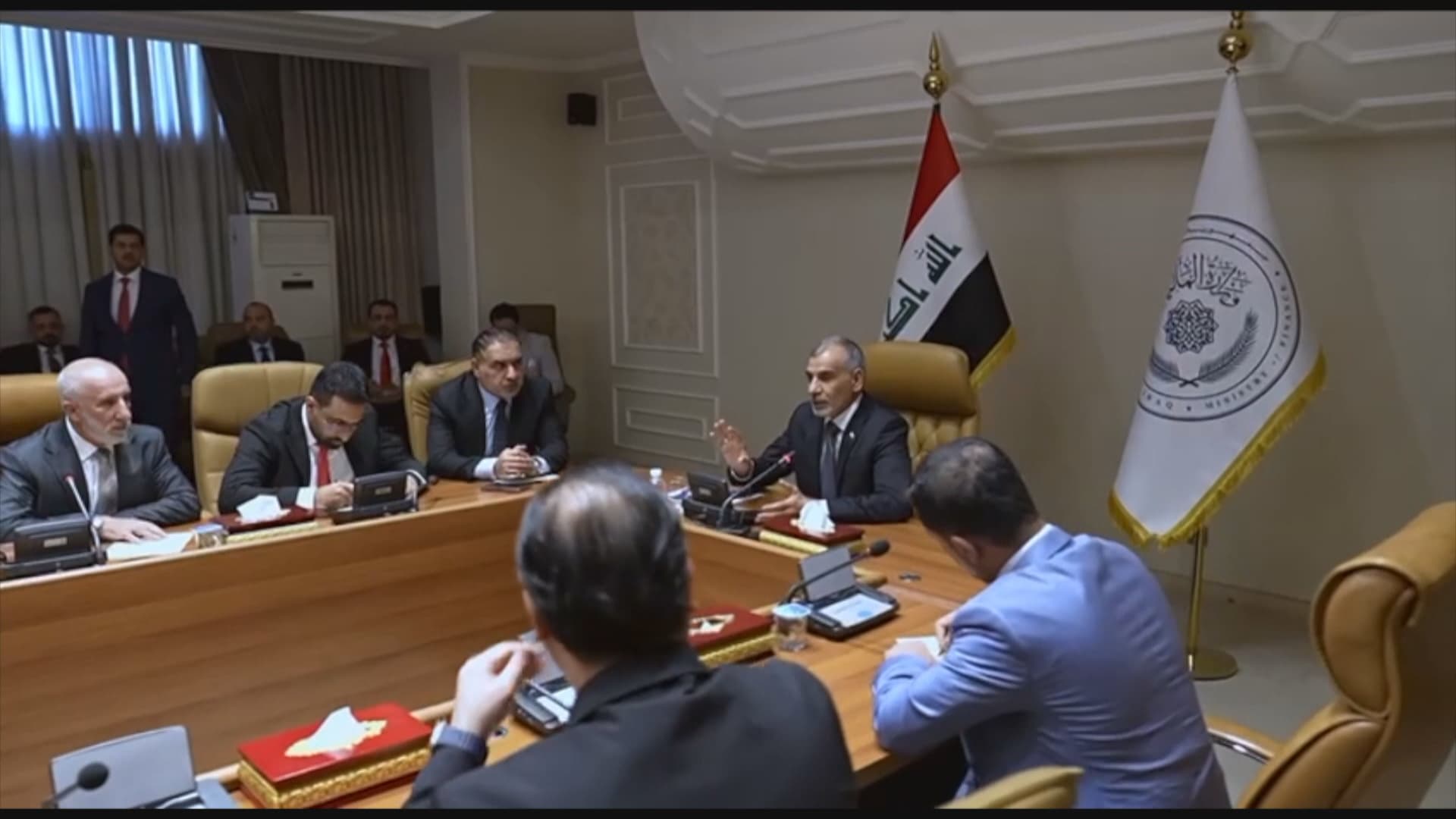 شاندێکی هەرێم لە بەغدایە و هەوڵ بۆ جێگیرکردنی پلەبەرزکردنەوە و دامەزراندنی گرێبەستەکان دەدرێت