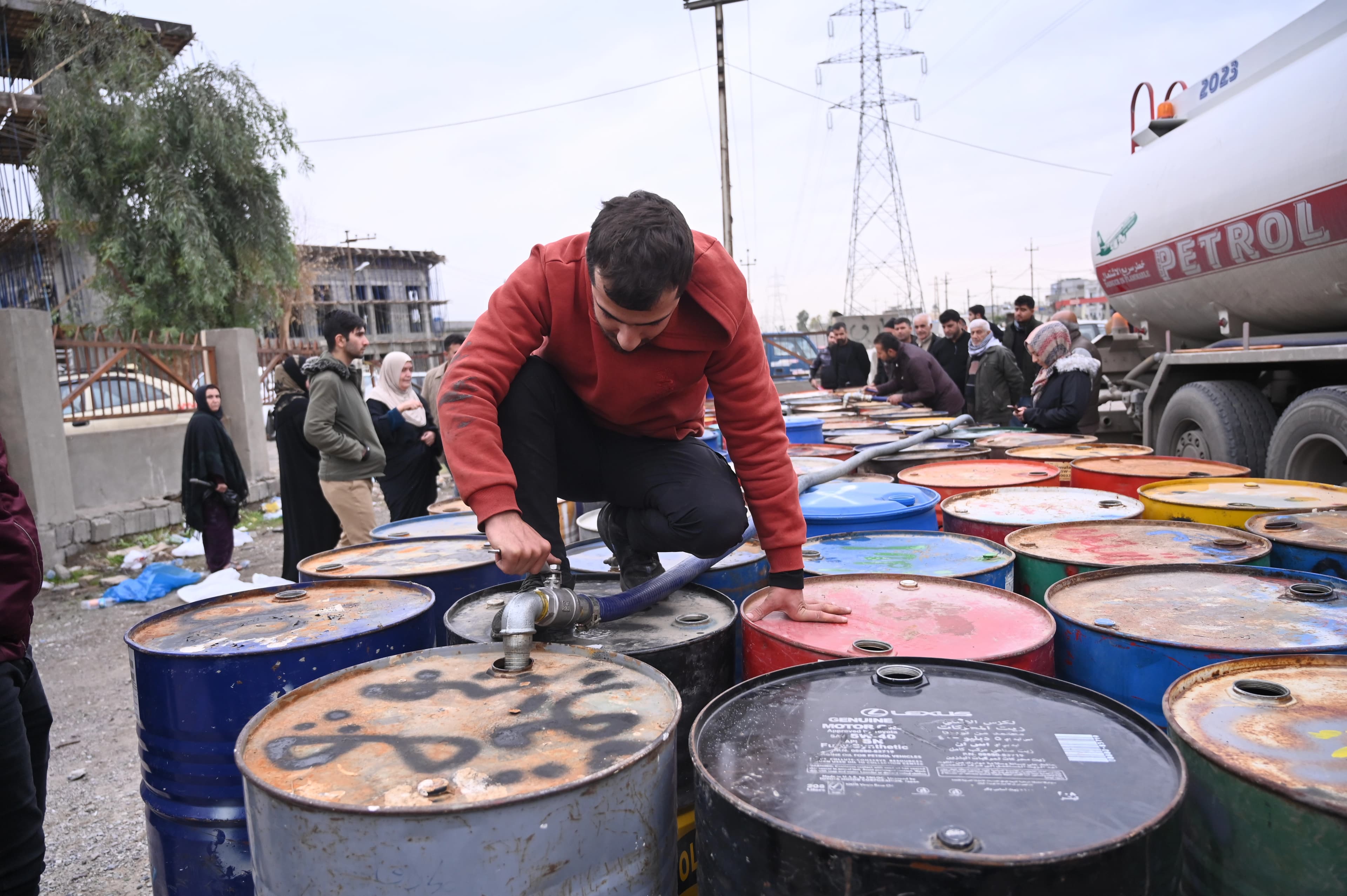 نرخی بەرمیلێک نەوتی ماڵان گەیشتە 300 هەزار دینار