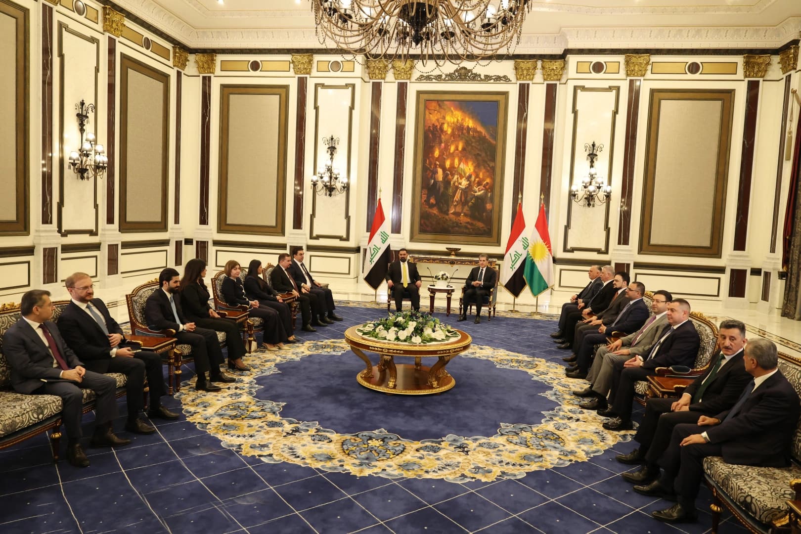 Iraqi parliament speaker discusses federal budget with Kurdish leaders in Erbil