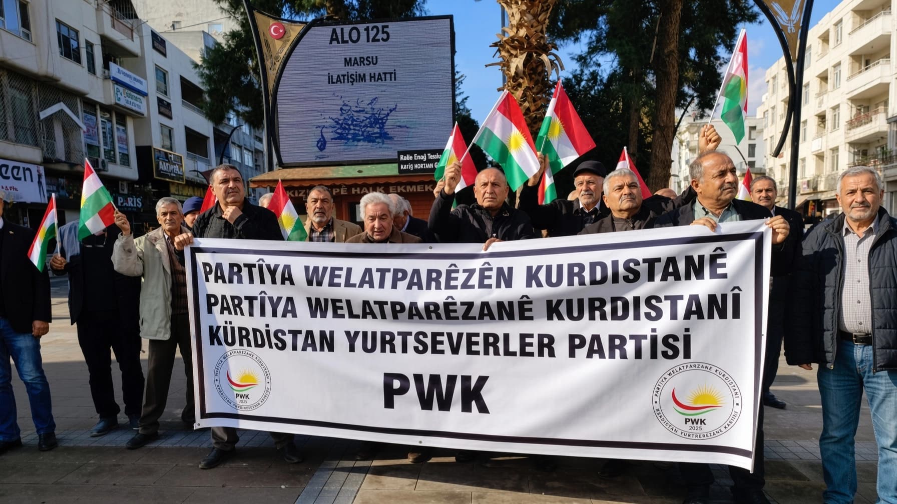 11 birêvebir û endamên PWKyê ji ber Alaya Kurdistanê tên darizandin