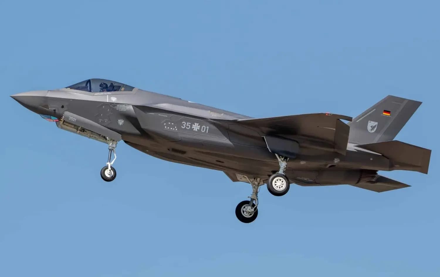Almanya ilk F-35 savaş uçağını teslim aldı: Luftwaffe için yeni dönem