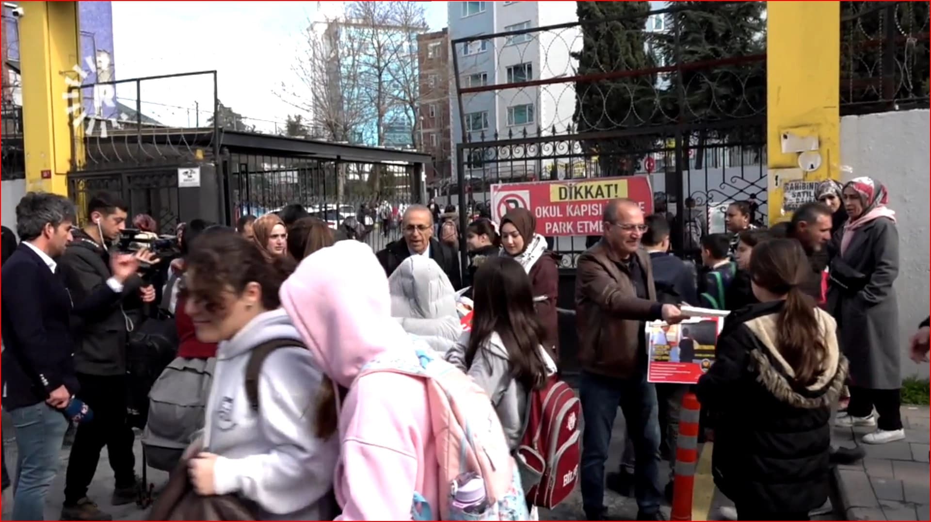 STENBOL - Xwendekar dersa Kurdî hildibijêrin lê mamoste nayên tayînkirin