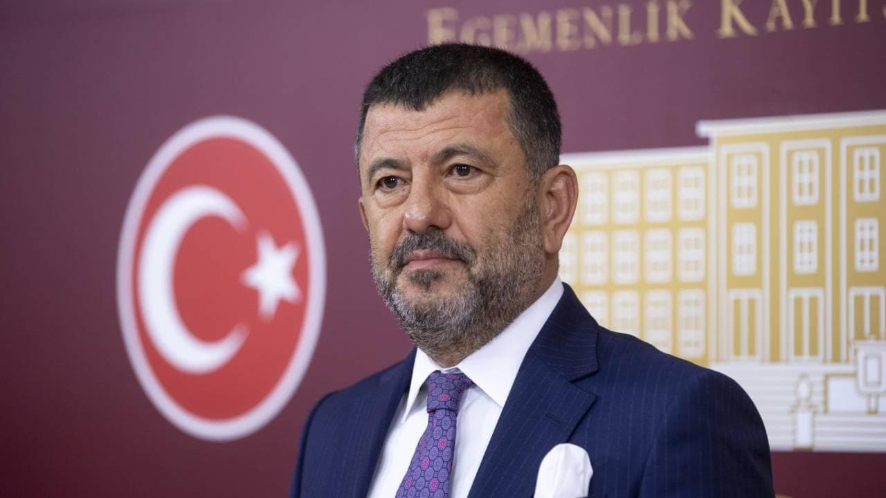 Yeni Parti Malatya Milletvekili Veli Ağbaba hastaneye kaldırıldı