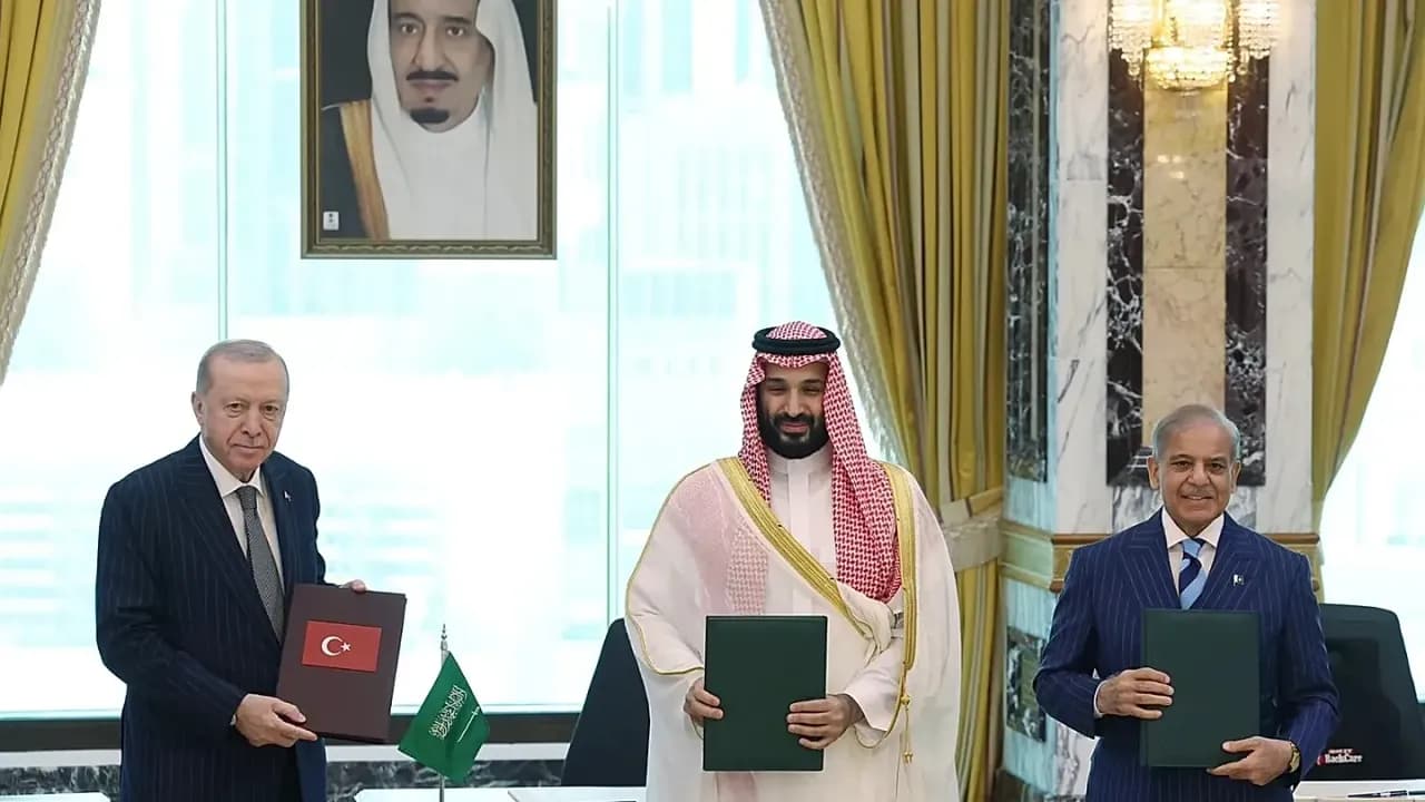 İran'dan Mekke Anlaşması'na destek: Olumlu bakıyoruz!