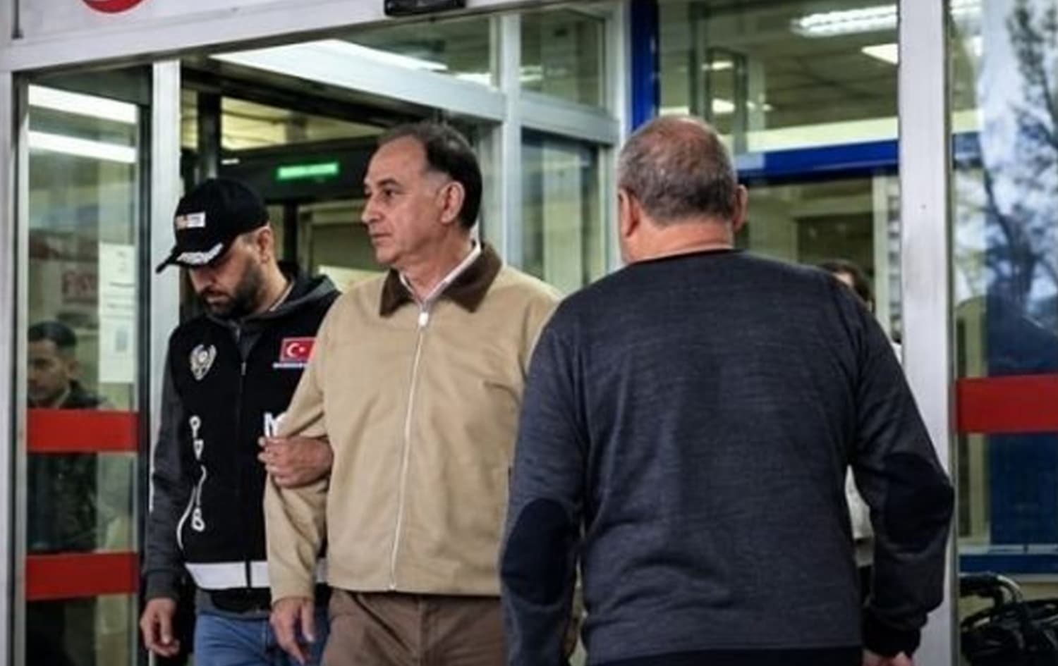 سەرۆکی دەستەی ناوبژیوانانی تورکیا دەستگیرکرا