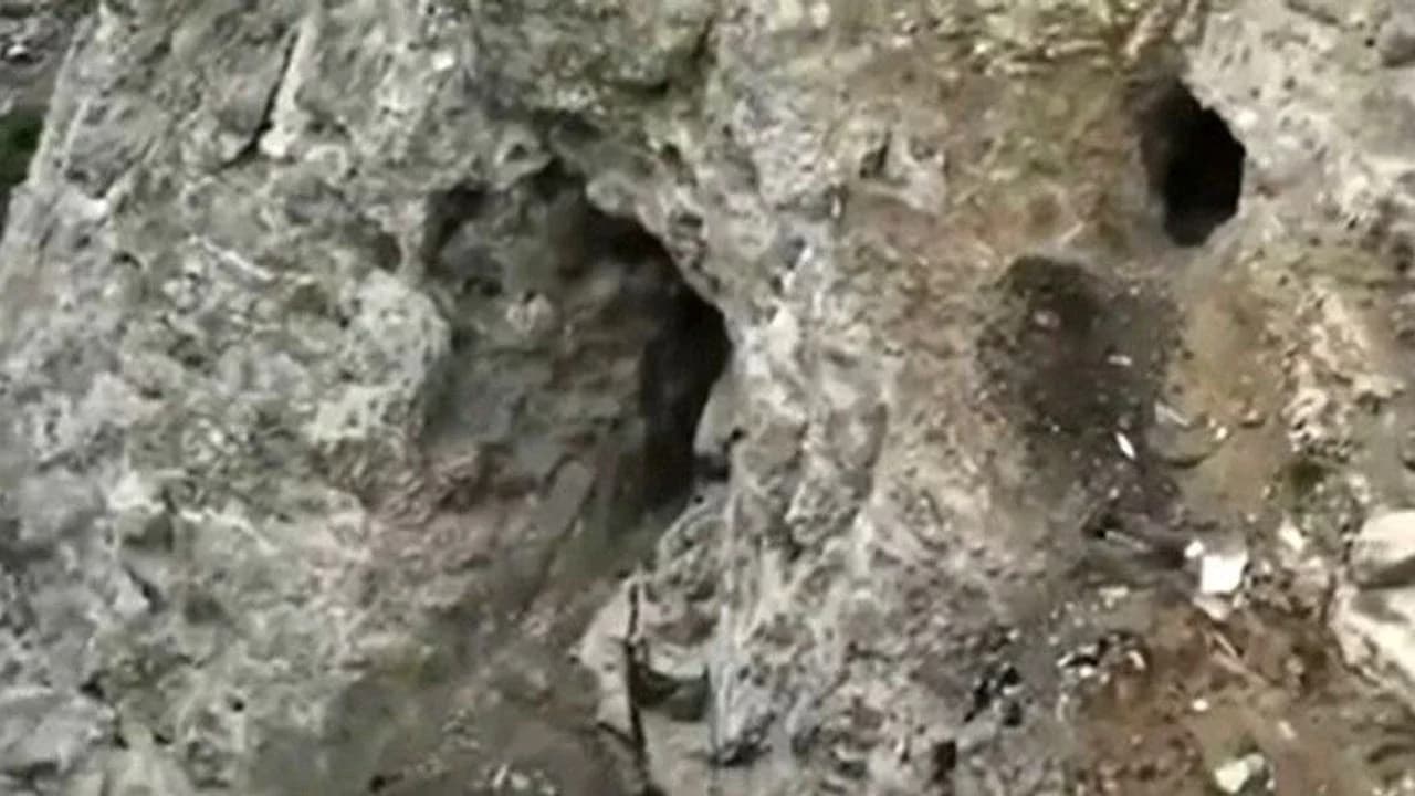 PKKyê li Metînayê 4 baregehên xwe vala kirin