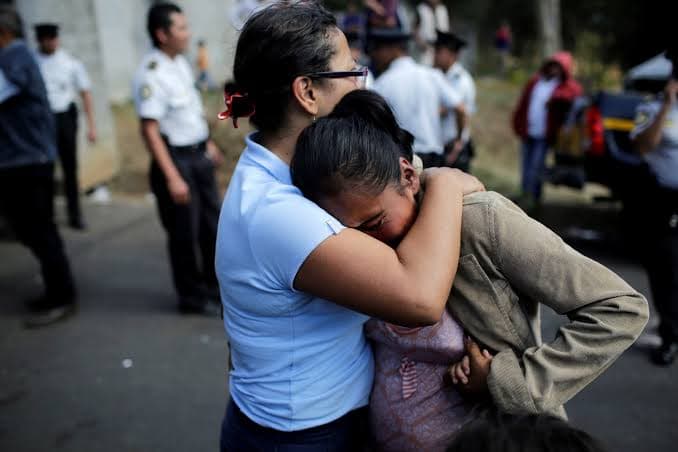لە گواتیمالا کچێک دوای 8 کاژێر مانەوە لە نێو تابووتدا بە هۆش خۆی دێتەوە