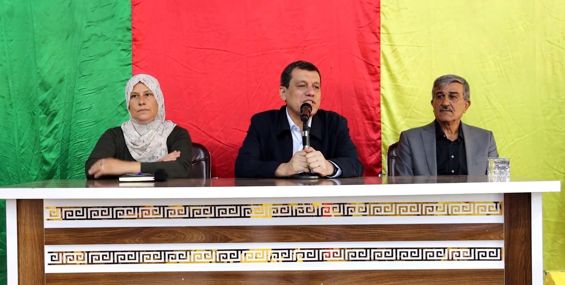Mezlûm Ebdî û şêniyên Amûdê civiyan / Wêne: Ji dîmenan hatiye girtin