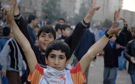 Kurdish children participating in demonstrations in the city of Diyarbakir. Photo: Rojhelat