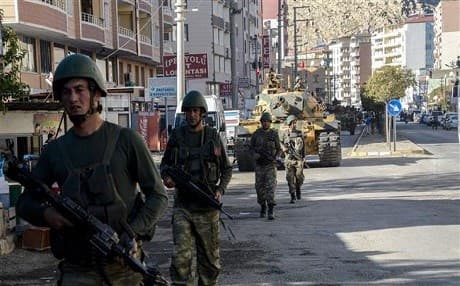 Turkish soldiers deployed after clashes between Turkish forces and PKK militants in Silvan in Diyarbakir Province. Photo: AFP. 