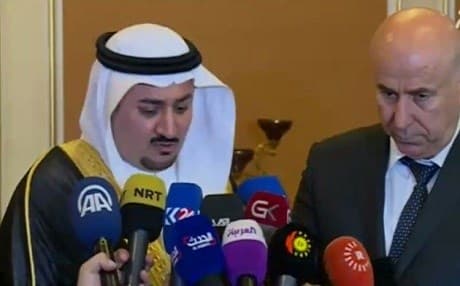 Saudi Consul General Abdulmunam Abdulerhman Salih Mahmoo (L) with Erbil Governor Nawzad Hadi. 