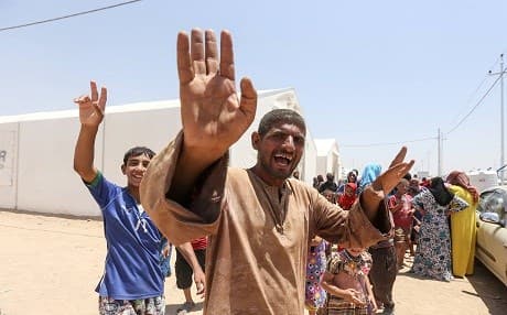 Overcrowded camp struggles to welcome thousands daily fleeing Mosul offensive