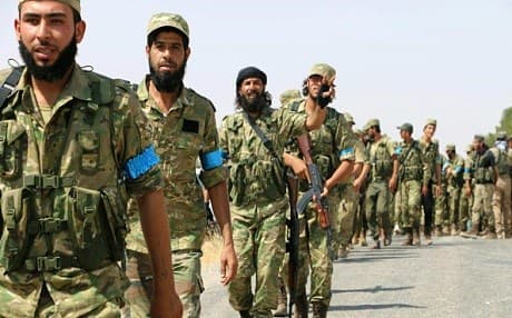 Syrian rebels Turkey is backing against ISIS in Syria. AA photo.