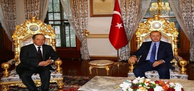 President Masoud Barzani [L] and Turkish President Recep Tayyip Erdogan [R] met in Istanbul on Sunday. Photo: AA