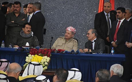 President Masoud Barzani [M], Vice President Kosrat Rasul [L] and Kirkuk Governor Najmaldin Karim [R] attend a meeting address the people of Kirkuk on September 12, 2017 in Kirkuk. Photo: Rudaw video 