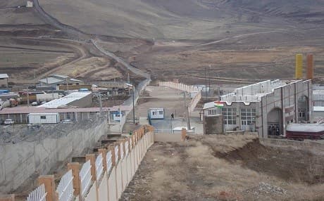 File photo shows Haji Omaran border crossing between the Kurdistan Region and Iran. Photo: Rudaw