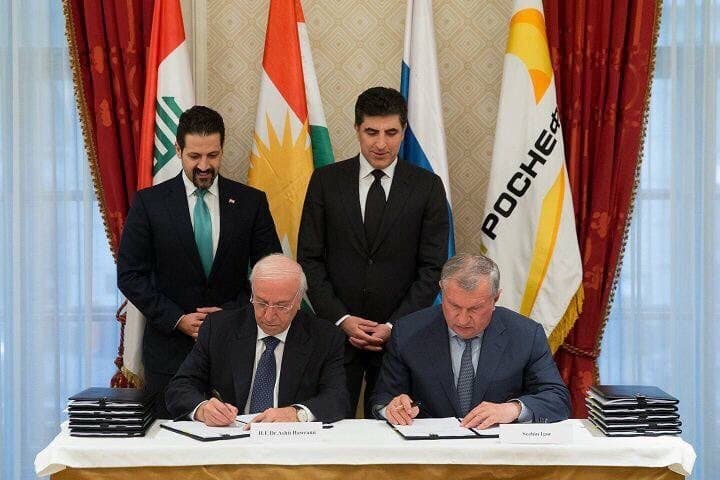 The Minister of Natural Resources for the Kurdistan Regional Government Ashti Hawrami and Rosneft CEO Igor Sechin sign an oil agreement in Saint Petersburg, Russia, on June 2, 2017, as the Kurdish Deputy Prime Minister Qubad Talabani and Prime Minister Nechirvan Barzani look on. Photo: KRG press office