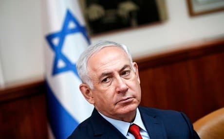 Israeli Prime Minister Benjamin Netanyahu attends the weekly cabinet meeting in Jerusalem on October 22, 2017. Photo: AFP / POOL / Ronen Zvulun