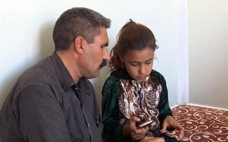 Zarokekî kurdê êzidî li Mûsilê ye û nadine malbata wî