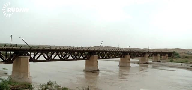 Two Iraqi police were killed at the checkpoint on Jalawla’s main bridge. Photo: Rudaw