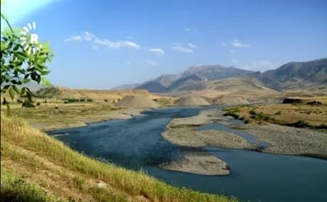 Iran has restricted the flow of the cross-border Little Zab River. Photo: Rudaw video
