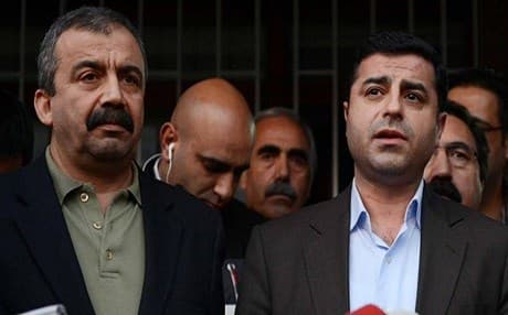 Kurdish politicians Sirri Sureyya Onder and Selahattin Demirtas were sentenced on September 7, 2018 on charges of "terror propaganda." Photo: HDP