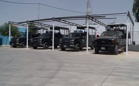 Vehicles belonging to the Khanaqin Police Department are parked outside its office in late-August 2018. File photo: Rudaw