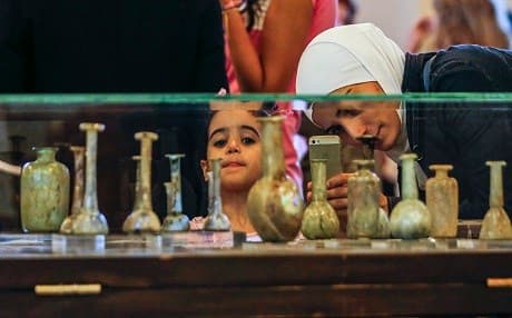 An exhibition titled 'Syria's Recovered Treasures' at the Dar Al-Assad for Cutlure and Arts centre in the capital Damascus on October 3, 2018. Video: AFP