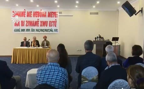Platforma Zimanê Kurdî li Amedê komxebatek birêve bir